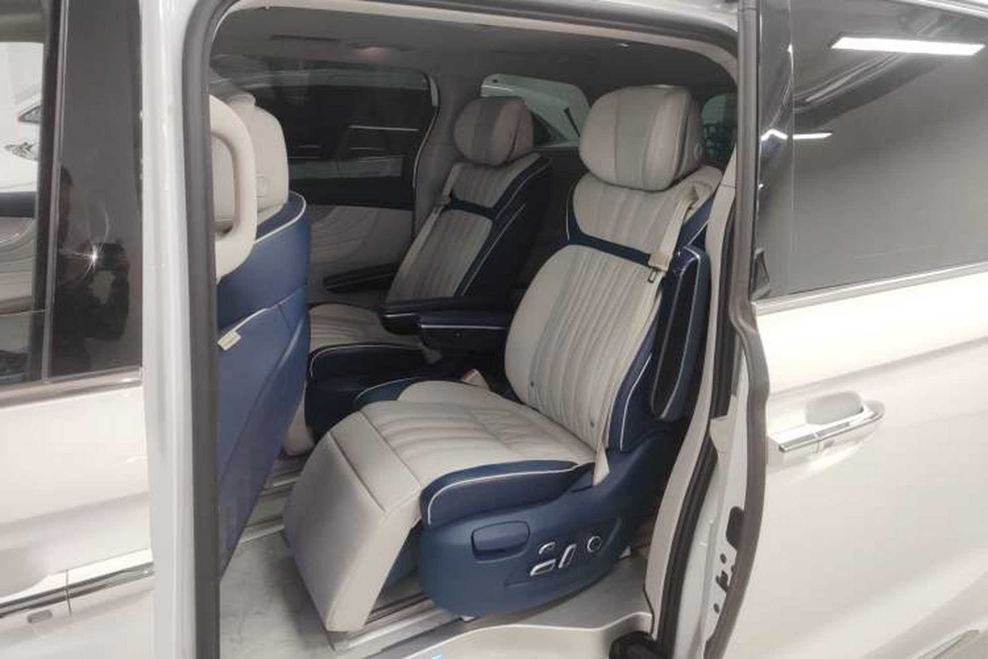 Used Roewe iMAX8 2021 400TGI Supreme Series Ultimate Edition Left Rear Seat