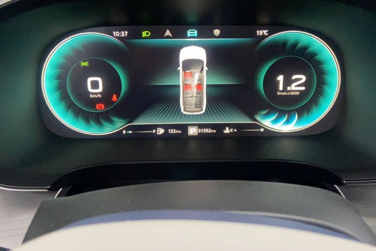 Used Roewe iMAX8 2021 400TGI Supreme Series Ultimate Edition Odometer Close Up