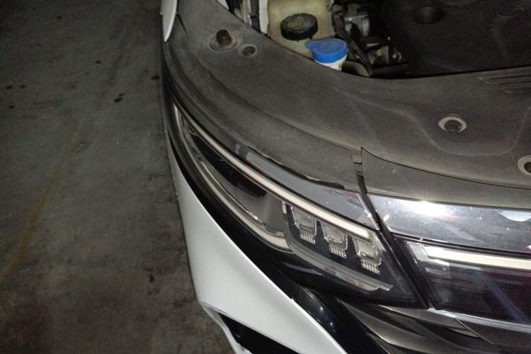 Used Roewe iMAX8 2021 400TGI Supreme Series Lu Zun Edition Right Front Headlight