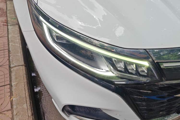 Used Roewe iMAX8 2021 400TGI Supreme Series Prestige Edition Right Front Headlight