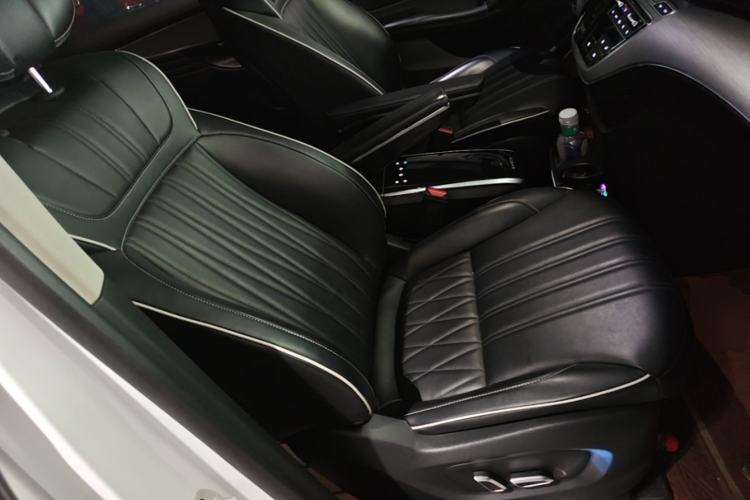 Used Roewe iMAX8 2021 400TGI Supreme Series Lu Zun Edition Right Front Seat