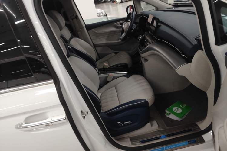Used Roewe iMAX8 2021 400TGI Supreme Series Ultimate Edition Right Front Seat