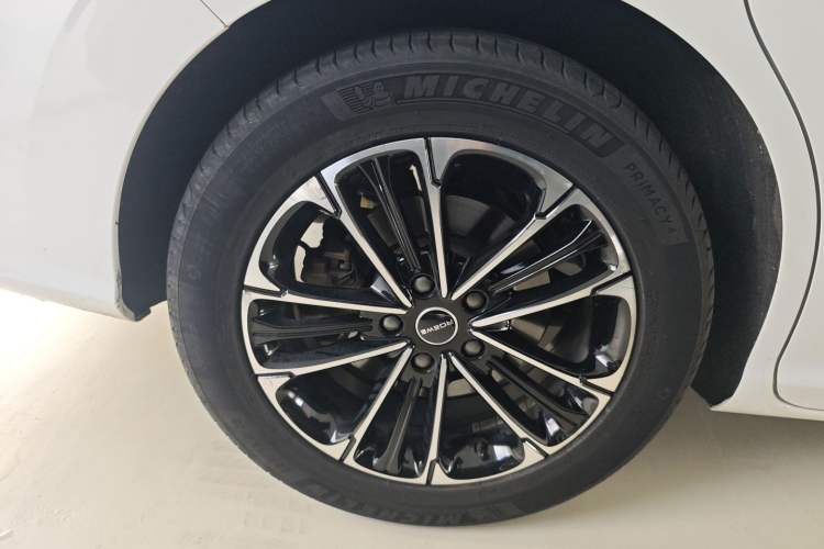Used Roewe iMAX8 2021 400TGI Supreme Series Ultimate Edition Right Rear Wheel Hub
