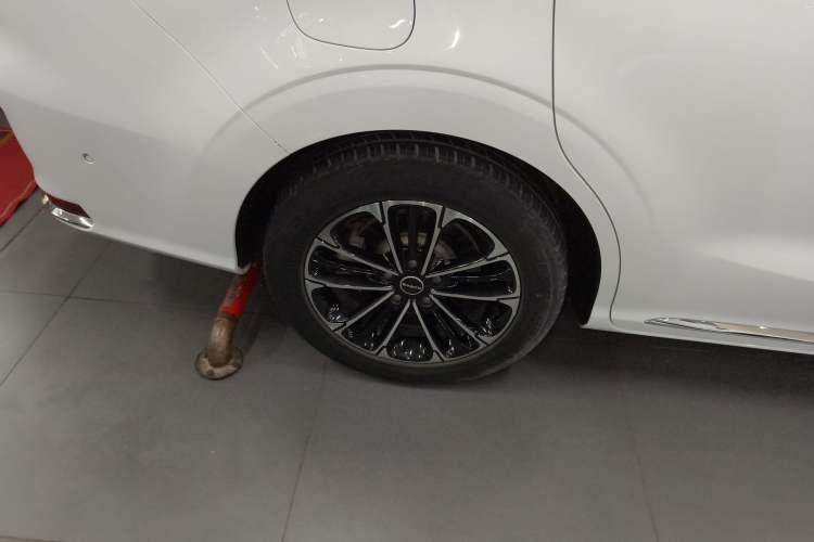 Used Roewe iMAX8 2021 400TGI Supreme Series Ultimate Edition Right Rear Wheel Hub