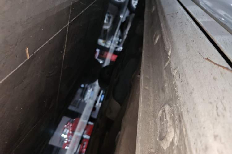 Used Roewe iMAX8 2021 400TGI Supreme Series Lu Zun Edition Right Side Sill