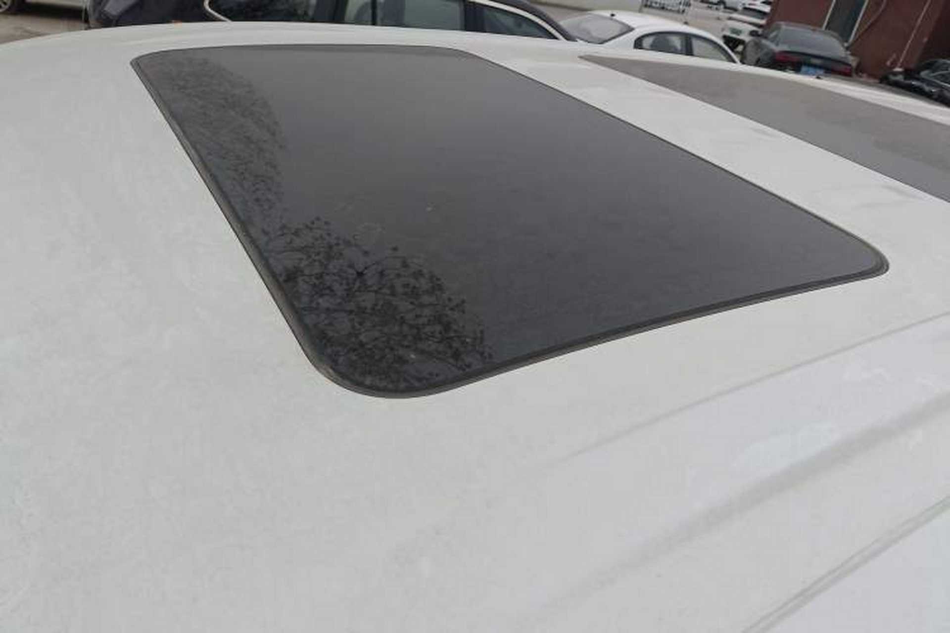 Used Roewe iMAX8 2021 400TGI Supreme Series Lu Zun Edition Roof