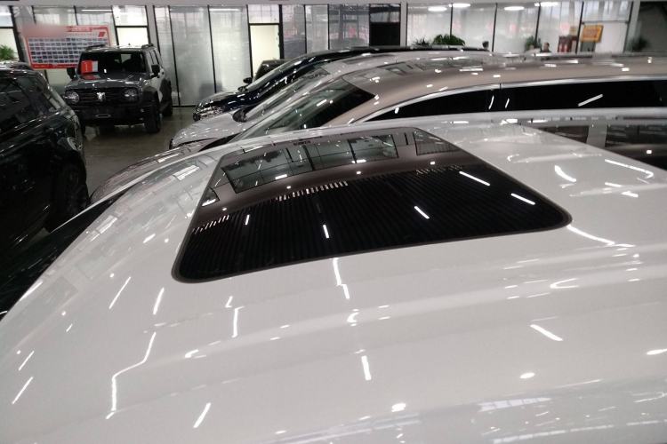 Used Roewe iMAX8 2021 400TGI Supreme Series Lu Zun Edition Roof