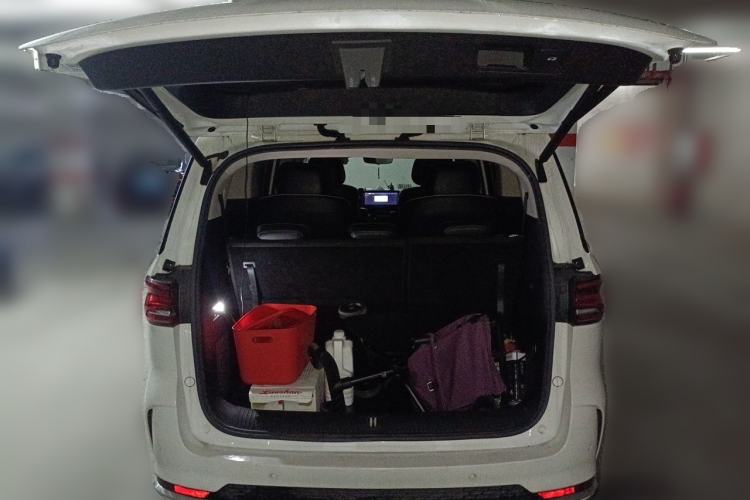 Used Roewe iMAX8 2021 400TGI Supreme Series Lu Zun Edition Trunk