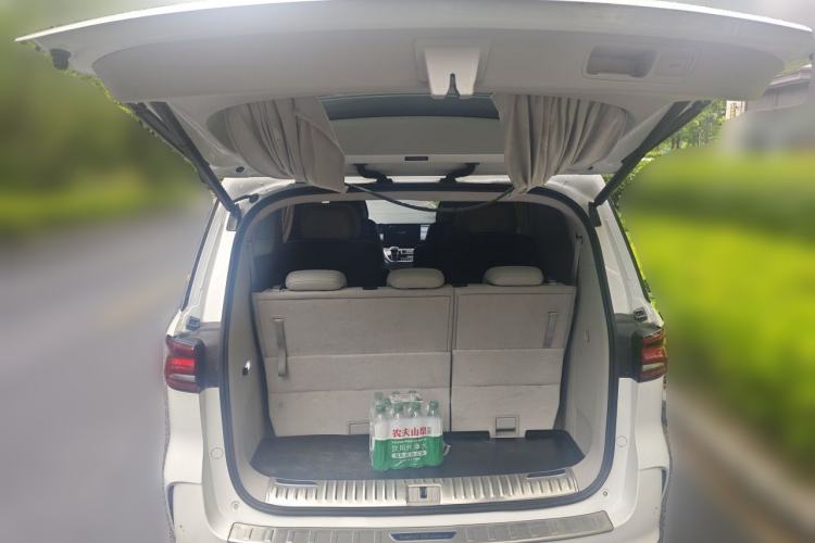 Used Roewe iMAX8 2021 400TGI Supreme Series Ultimate Edition Trunk