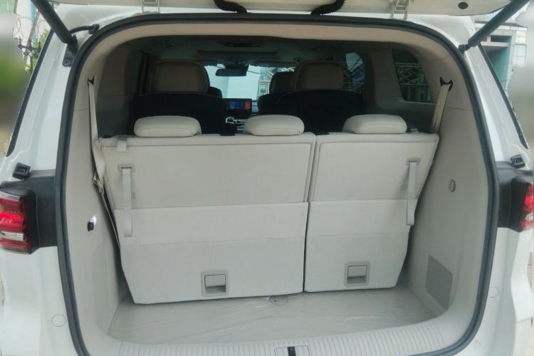 Used Roewe iMAX8 2021 400TGI Supreme Series Prestige Edition Trunk