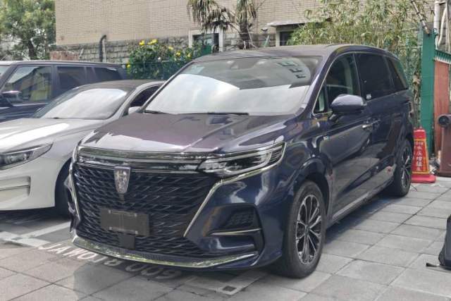 Used Roewe iMAX8 2022 400TGI Prestige Edition