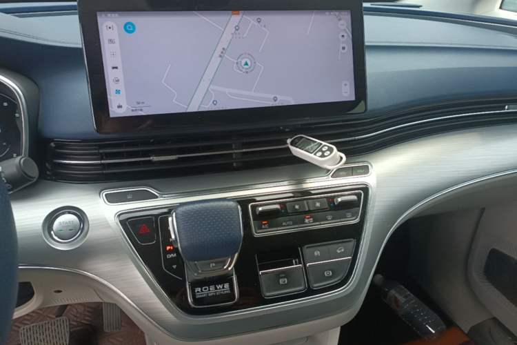 Used Roewe iMAX8 2022 400TGI Prestige Edition Audio And AC Panel