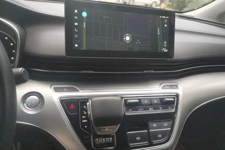 Used Roewe iMAX8 2022 400TGI Flagship Edition Audio And AC Panel
