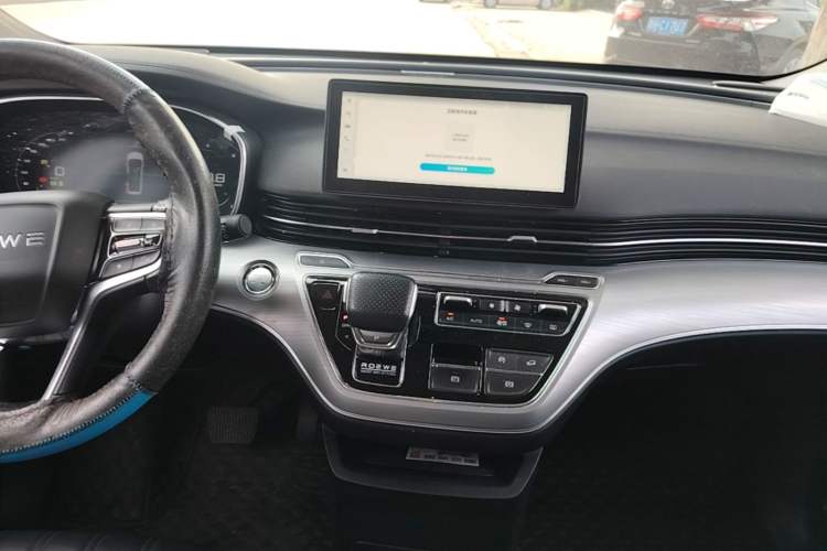 Used Roewe iMAX8 2022 400TGI Flagship Edition Audio And AC Panel