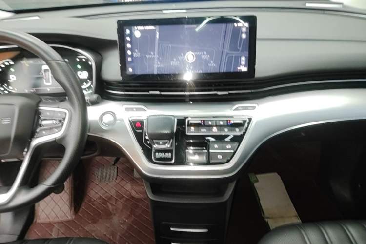 Used Roewe iMAX8 2022 400TGI Celebration Edition Audio And AC Panel