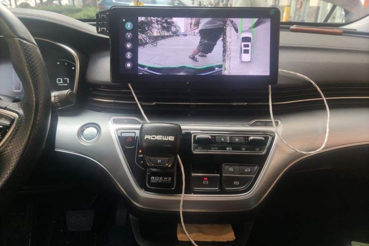 Used Roewe iMAX8 2022 400TGI Celebration Edition Audio And AC Panel