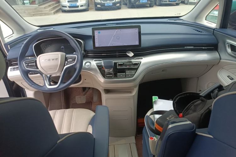 Used Roewe iMAX8 2022 400TGI Prestige Edition Center Console