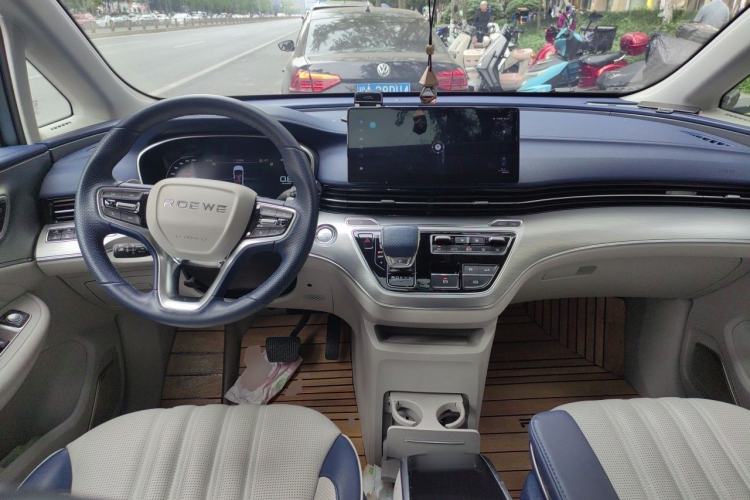 Used Roewe iMAX8 2022 400TGI Prestige Edition Center Console
