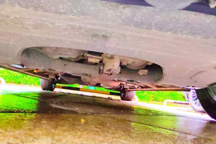 Used Roewe iMAX8 2022 400TGI Celebration Edition Chassis Front