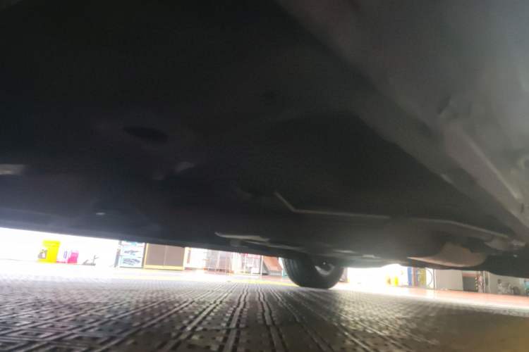 Used Roewe iMAX8 2022 400TGI Celebration Edition Chassis Front Left
