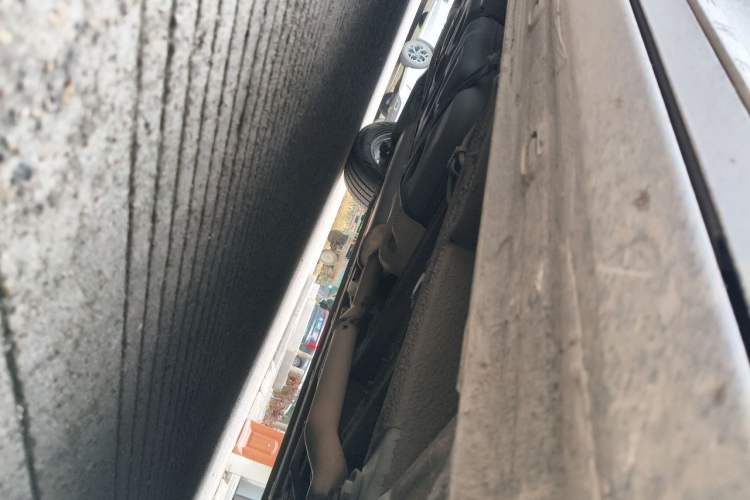 Used Roewe iMAX8 2022 400TGI Prestige Edition Chassis Front Right