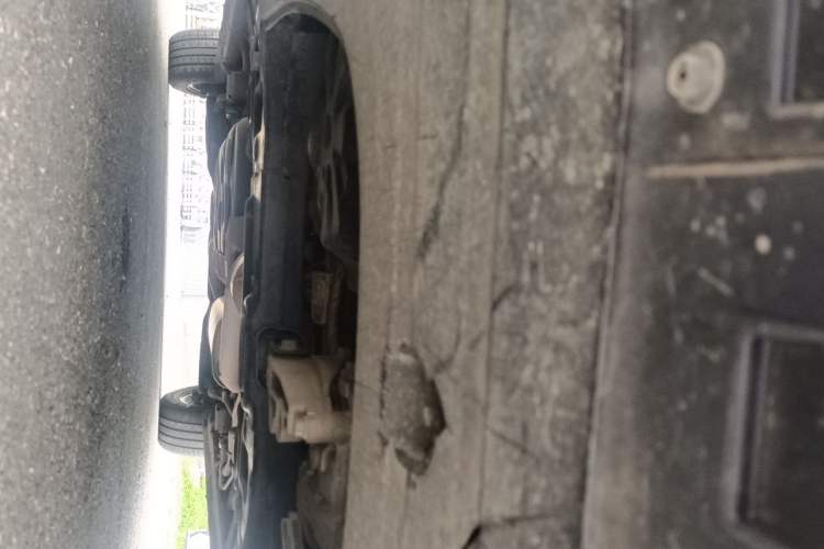 Used Roewe iMAX8 2022 400TGI Celebration Edition Chassis Front