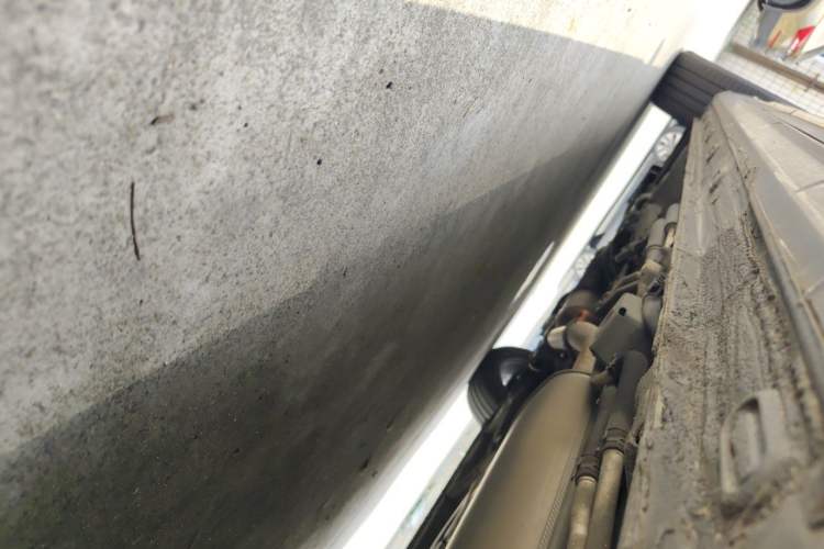 Used Roewe iMAX8 2022 400TGI Prestige Edition Chassis Rear Left