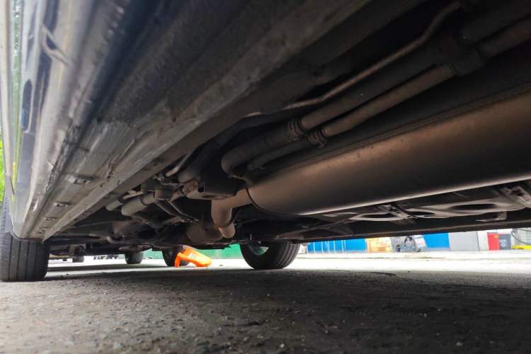 Used Roewe iMAX8 2022 400TGI Celebration Edition Chassis Rear Left