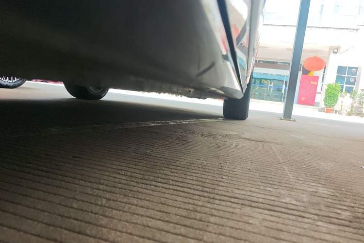 Used Roewe iMAX8 2022 400TGI Prestige Edition Chassis Rear Right