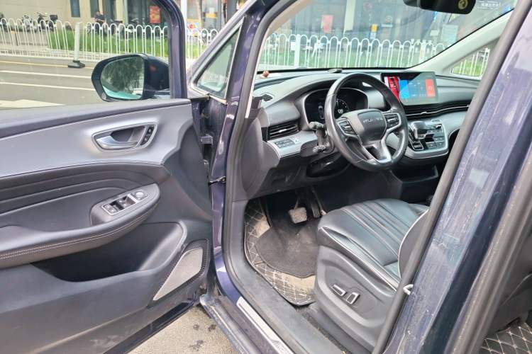 Used Roewe iMAX8 2022 400TGI Prestige Edition Driver Seat