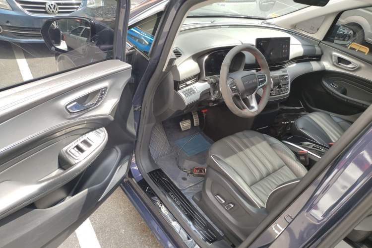 Used Roewe iMAX8 2022 400TGI Prestige Edition Driver Seat