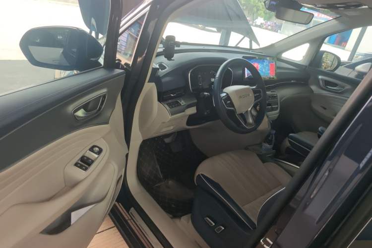 Used Roewe iMAX8 2022 400TGI Prestige Edition Driver Seat