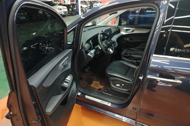 Used Roewe iMAX8 2022 400TGI Celebration Edition Driver Seat