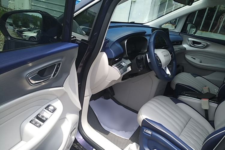 Used Roewe iMAX8 2022 400TGI Ultimate Edition Driver Seat