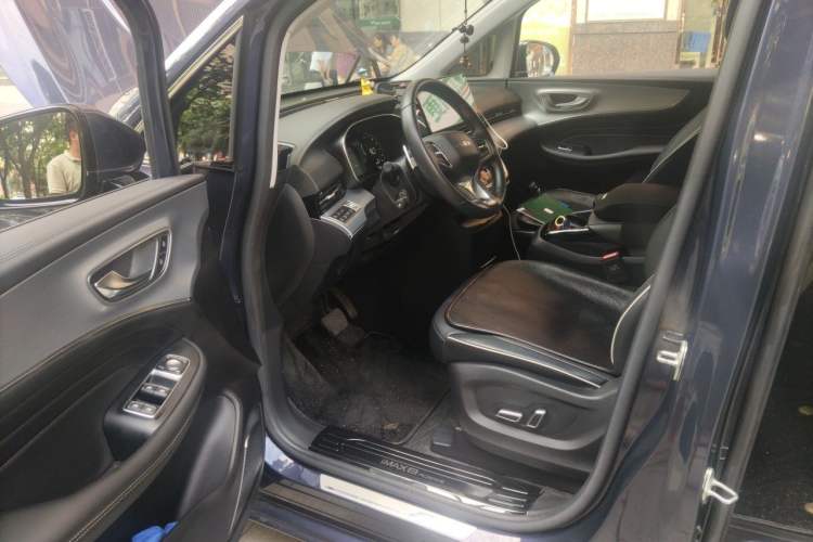 Used Roewe iMAX8 2022 400TGI Celebration Edition Driver Seat