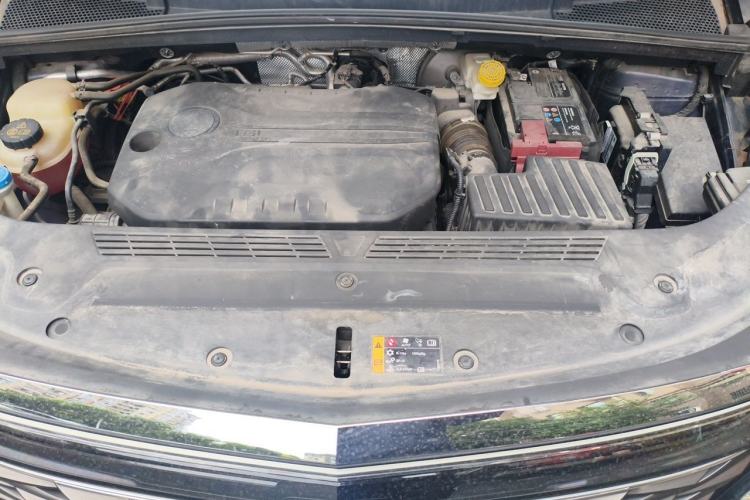 Used Roewe iMAX8 2022 400TGI Prestige Edition Engine Bay