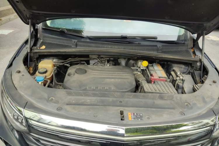 Used Roewe iMAX8 2022 400TGI Prestige Edition Engine Bay