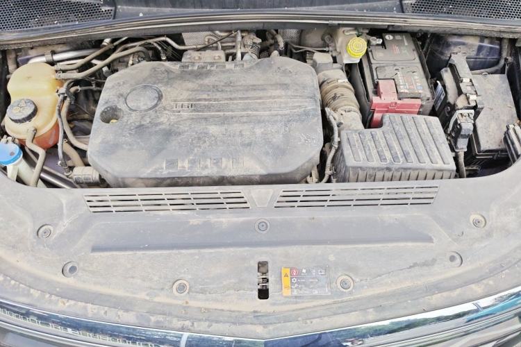 Used Roewe iMAX8 2022 400TGI Prestige Edition Engine Bay