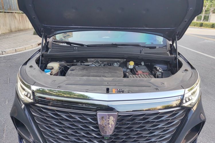 Used Roewe iMAX8 2022 400TGI Prestige Edition Engine Bay