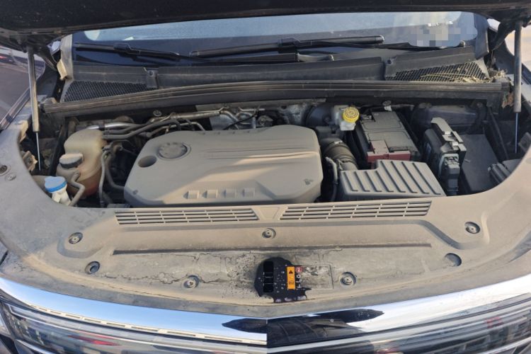 Used Roewe iMAX8 2022 400TGI Prestige Edition Engine Bay