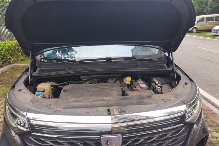Used Roewe iMAX8 2022 400TGI Prestige Edition Engine Bay
