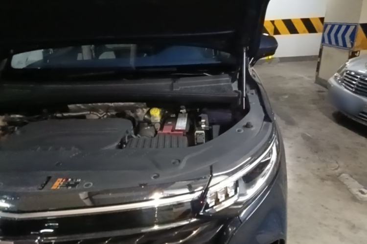 Used Roewe iMAX8 2022 400TGI Prestige Edition Engine Bay Left