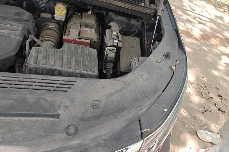 Used Roewe iMAX8 2022 400TGI Prestige Edition Engine Bay Left