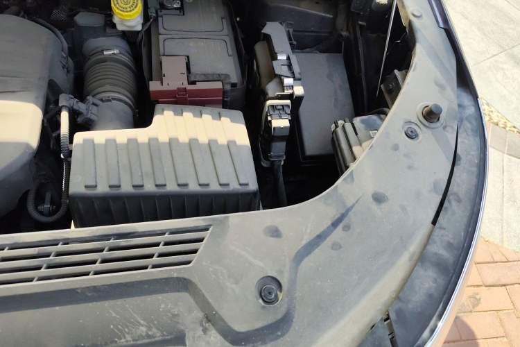 Used Roewe iMAX8 2022 400TGI Celebration Edition Engine Bay Left