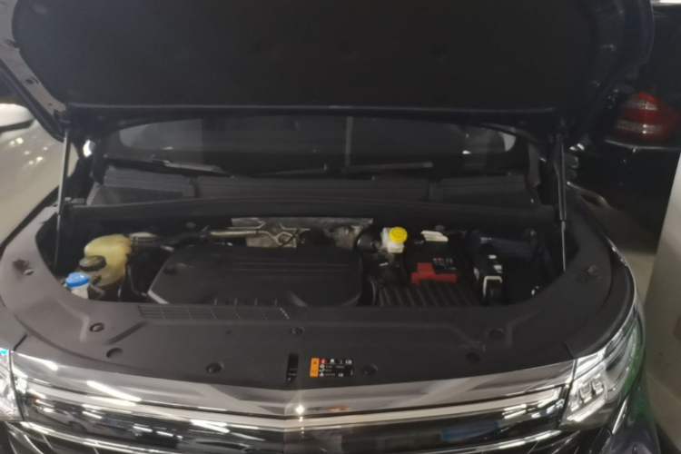 Used Roewe iMAX8 2022 400TGI Flagship Edition Engine Bay