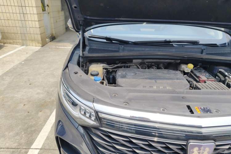 Used Roewe iMAX8 2022 400TGI Prestige Edition Engine Bay Right