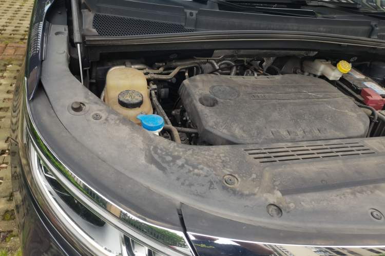 Used Roewe iMAX8 2022 400TGI Prestige Edition Engine Bay Right