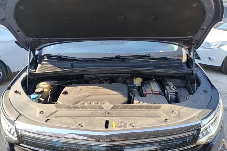 Used Roewe iMAX8 2022 400TGI Prestige Edition Engine Bay