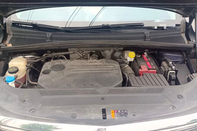 Used Roewe iMAX8 2022 400TGI Celebration Edition Engine Bay
