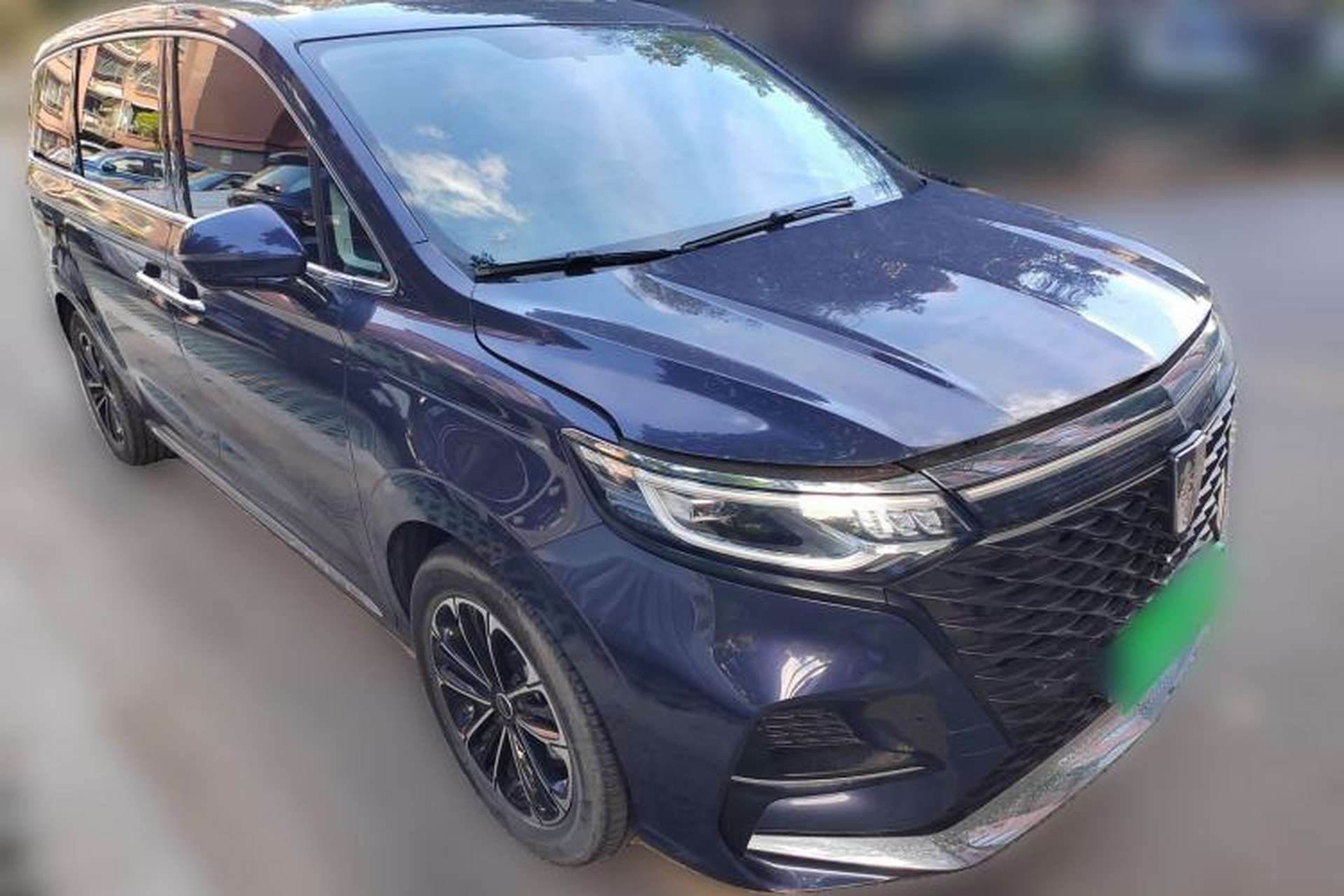 Used Roewe iMAX8 2022 400TGI Celebration Edition Exterior 2